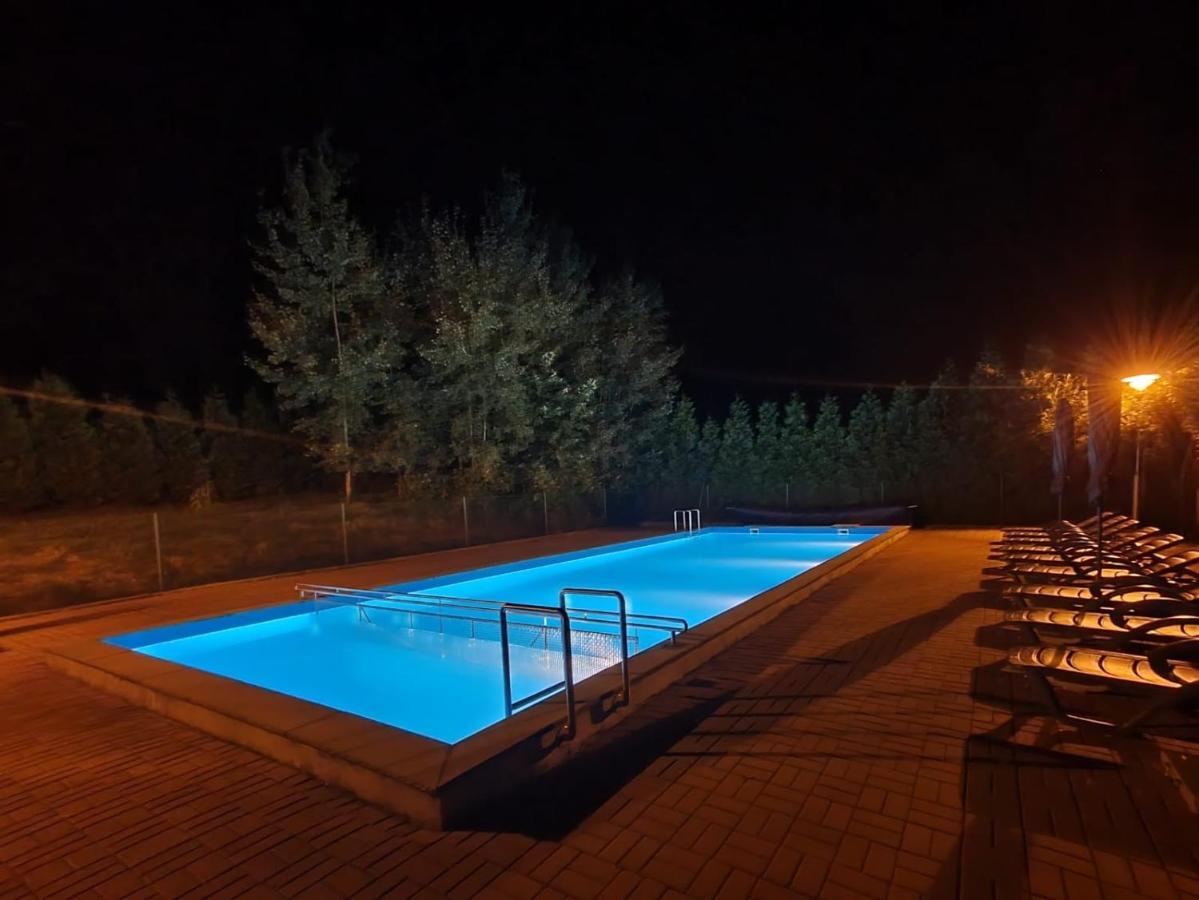 下姆沙纳 Osrodek Sportowo-Rekreacyjny Sloneczny酒店 外观 照片